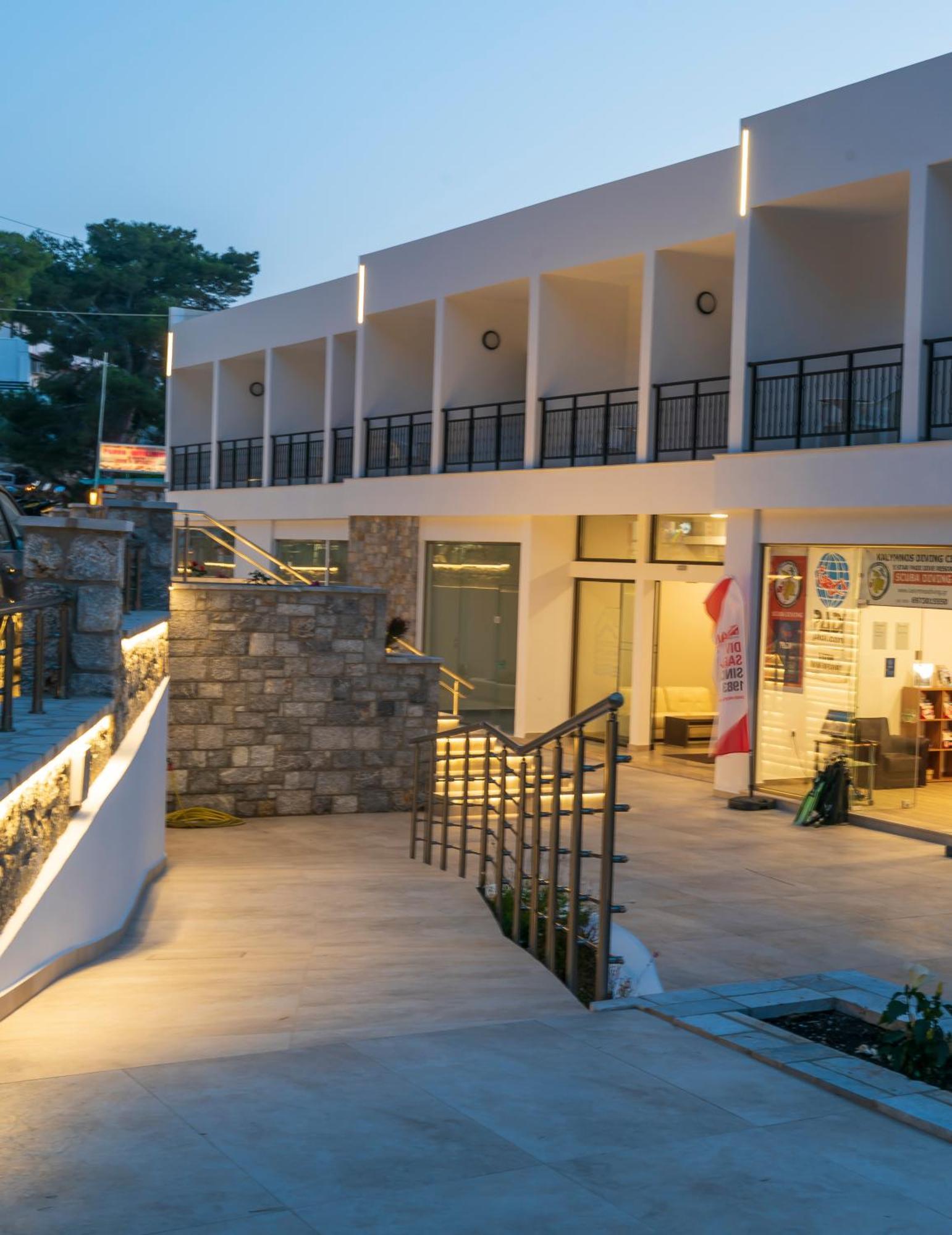 Plaza Hotel Masouri Exterior foto